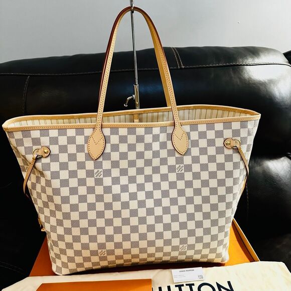 Brand New Louis Vuitton Neverfull GM - Picture 2 of 16